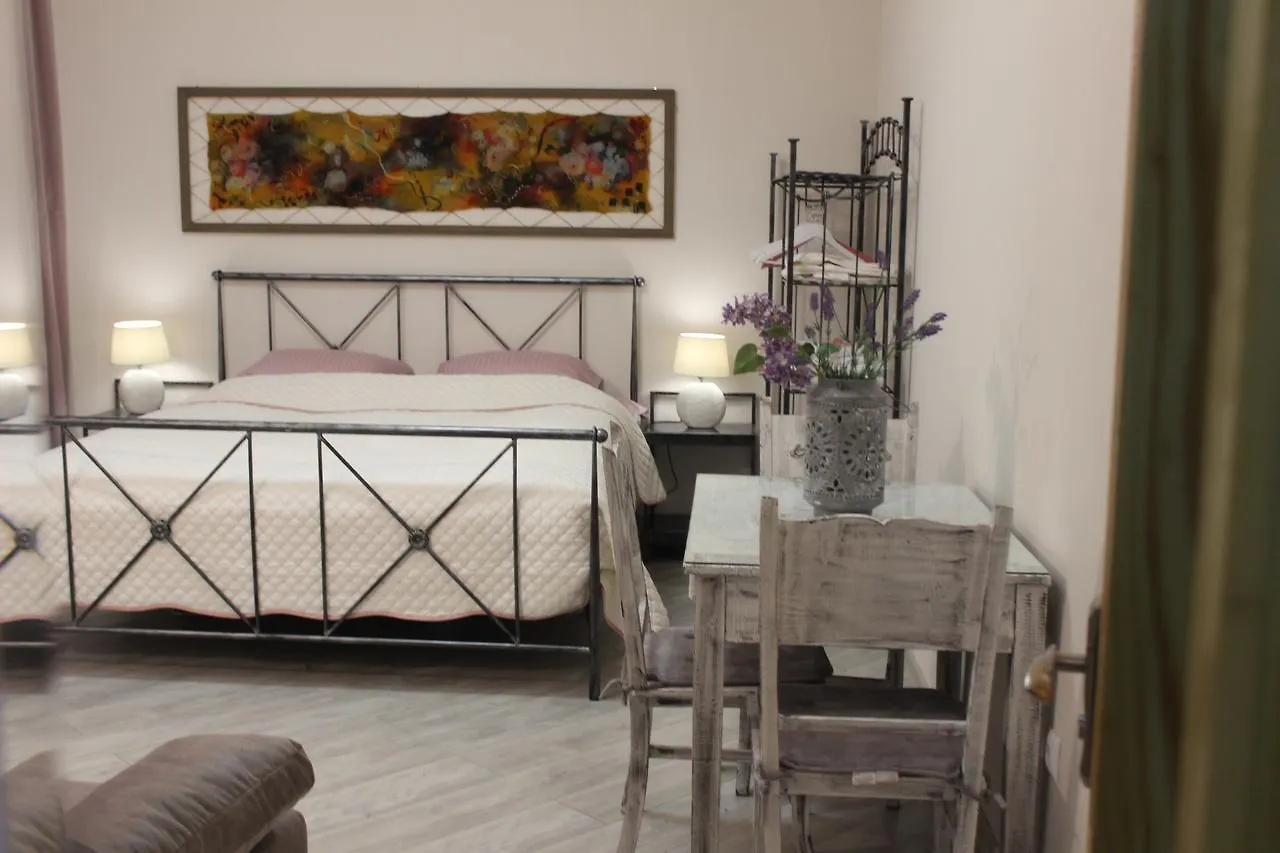 Centre Apartment On Rustaveli Av. Tbilisi