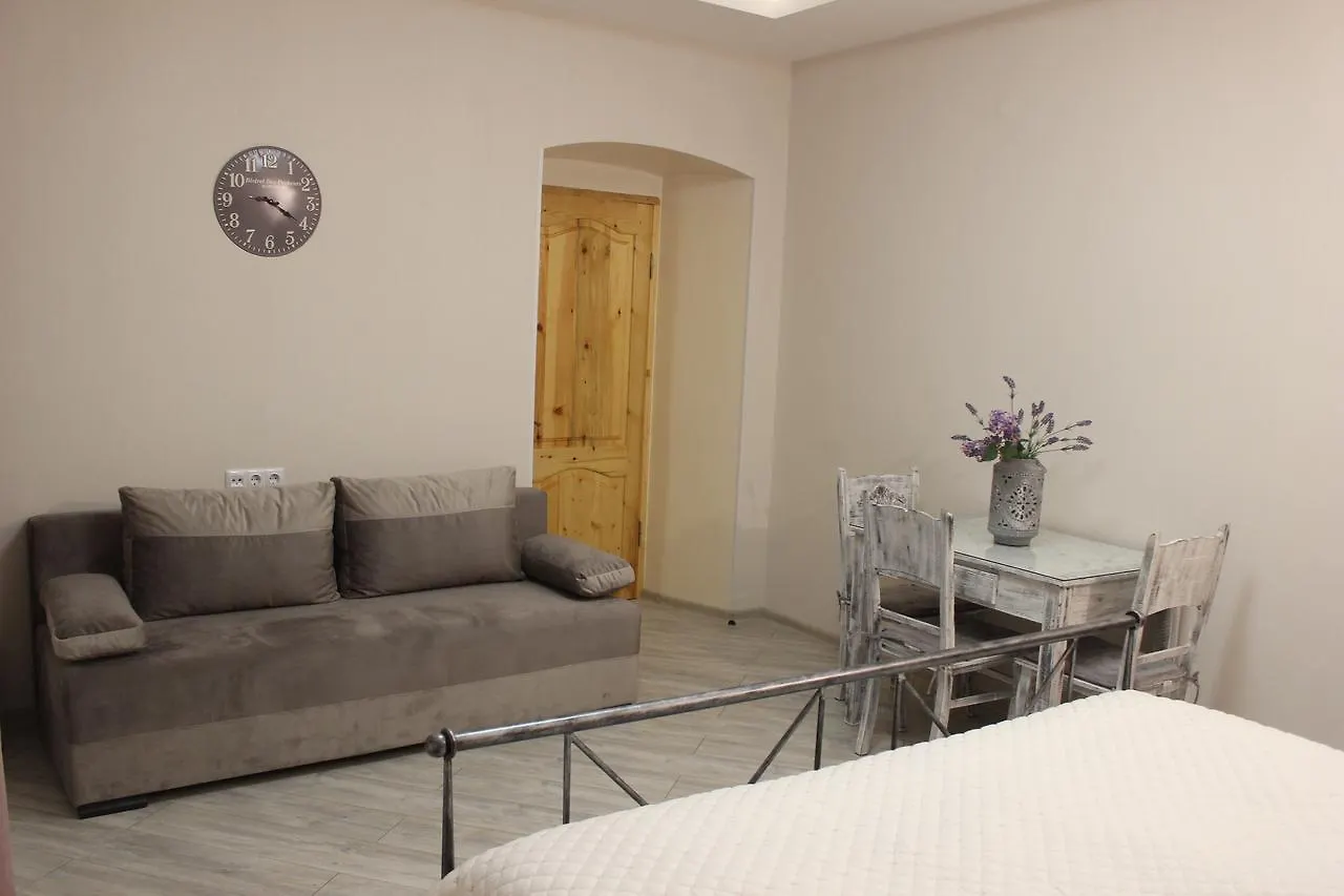 Centre Apartment On Rustaveli Av. Tbilisi 0*,