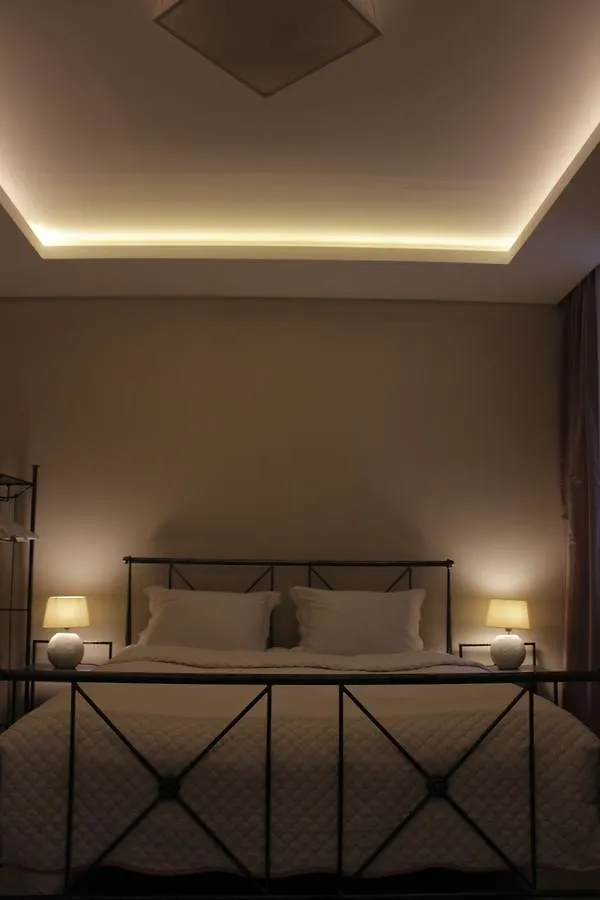 Centre Apartment On Rustaveli Av. Tbilisi Georgia