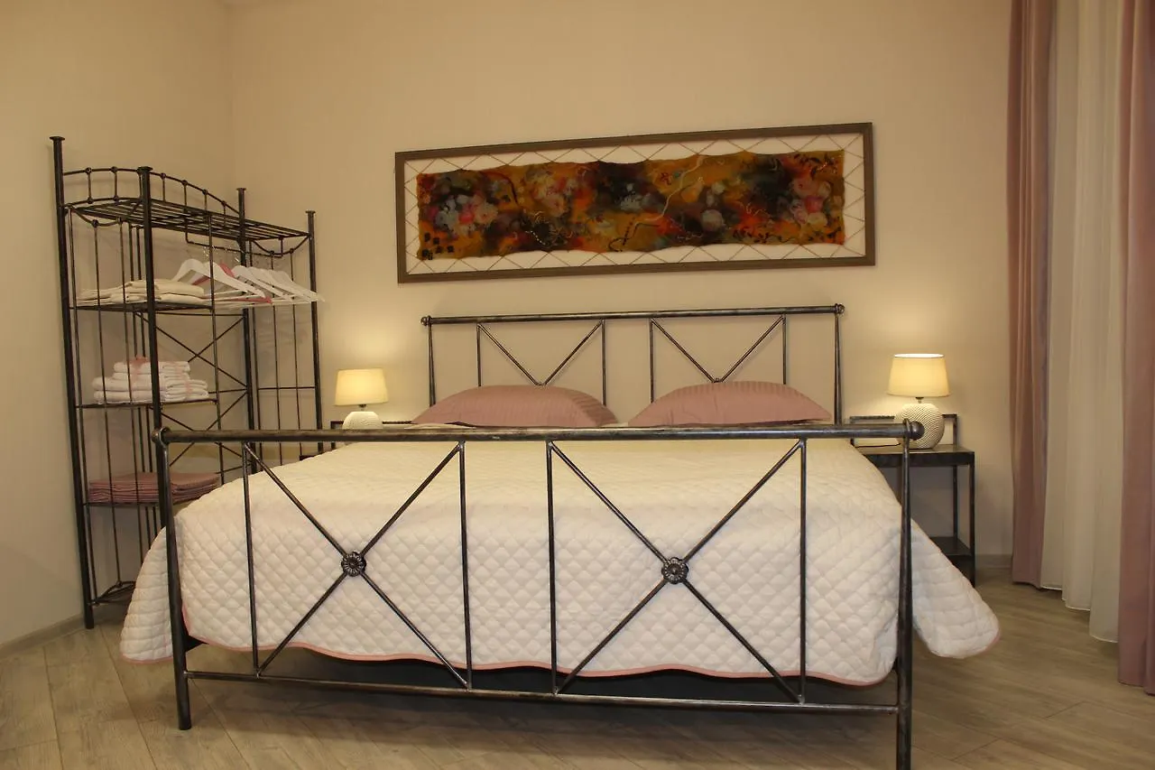 Centre Apartment On Rustaveli Av. Tbilisi