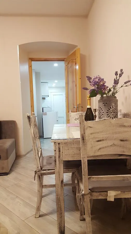 Centre Apartment On Rustaveli Av. Tbilisi Georgia