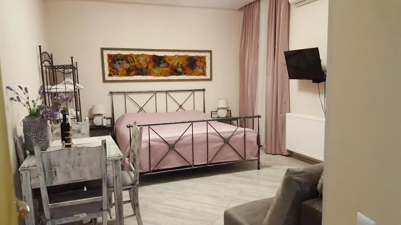Centre Apartment On Rustaveli Av. Tbilisi